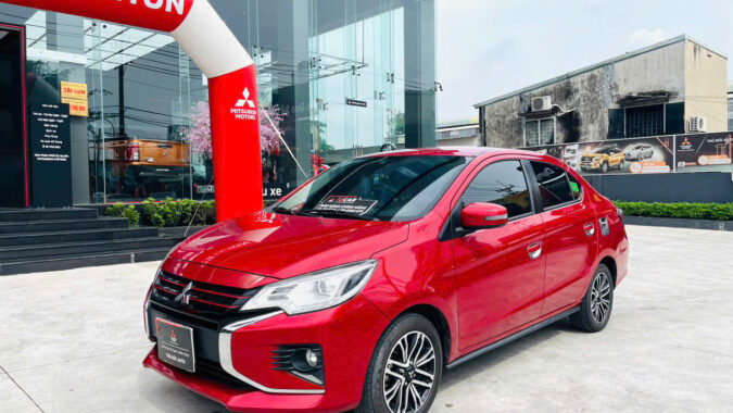 Mitsubishi Attrage Premium 2022